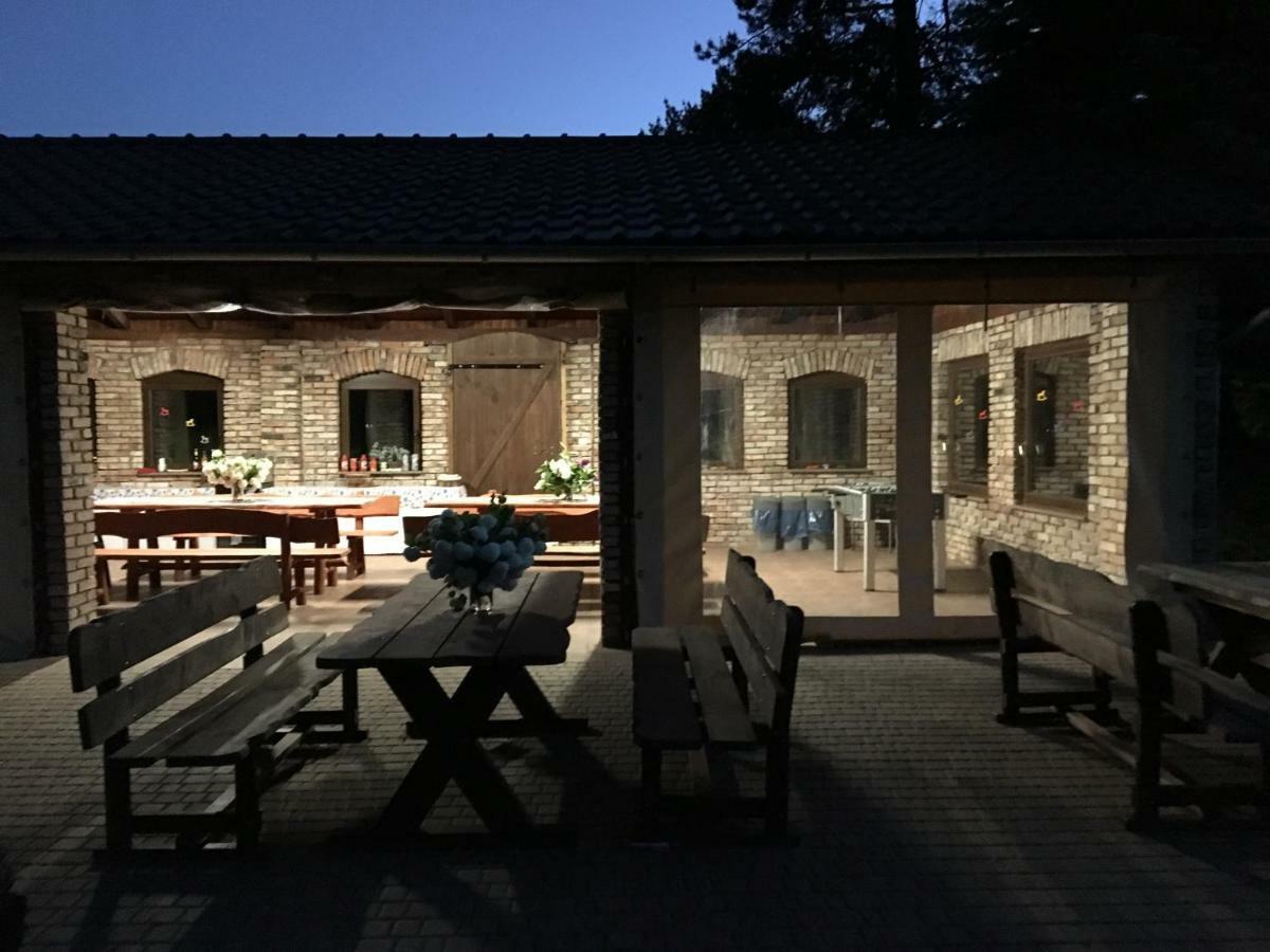 Quatro Osrodek Jezdziecki - Gospodarstwo Agroturystyczne Pobiedziska Dış mekan fotoğraf
